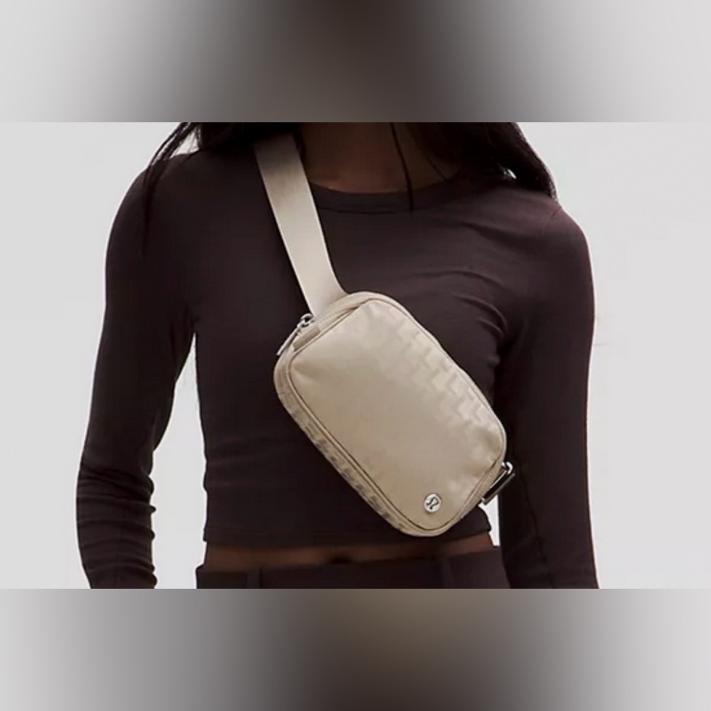 LULULEMON Everywhere Belt Bag 1L Monogram Jacquard
